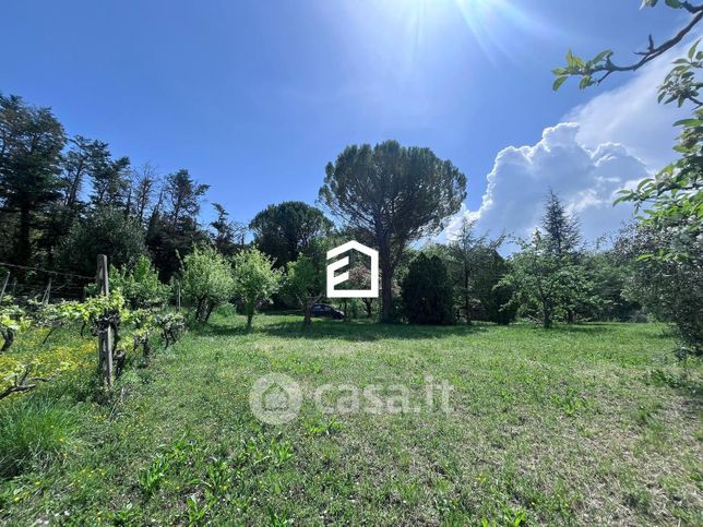 Terreno edificabile in residenziale in Strada di Santa Lucida