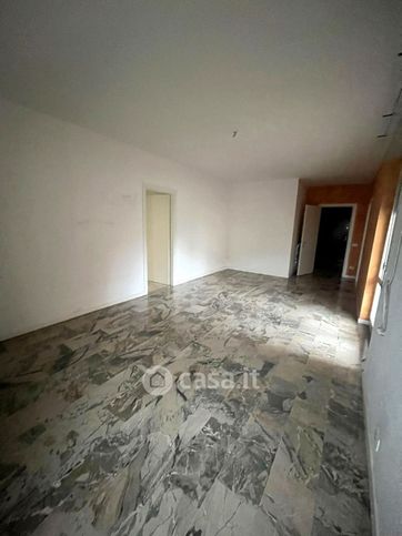 Appartamento in residenziale in Via Deledda 1