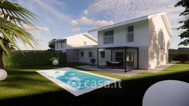 Casa bi/trifamiliare in residenziale in Via Palazzina