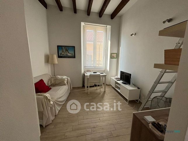 Appartamento in residenziale in Via Savona