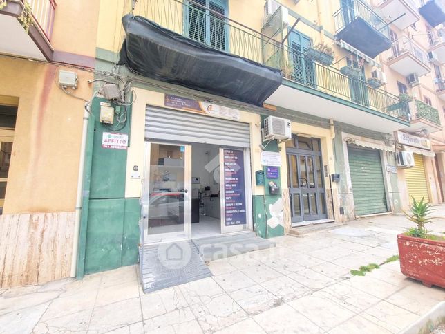 Capannone in commerciale in Via Brancaccio 4
