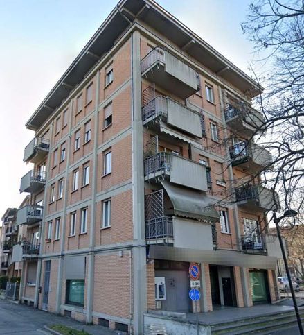 Appartamento in residenziale in Via Alberto Lisoni 1