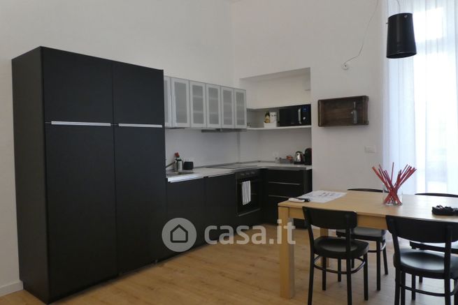 Appartamento in residenziale in Via Giovanni Camerana
