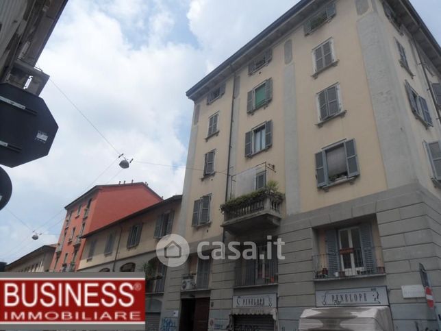 Appartamento in residenziale in Via Pastrengo 2