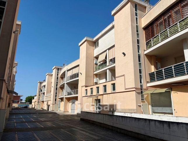 Appartamento in residenziale in Via Manfredonia 52