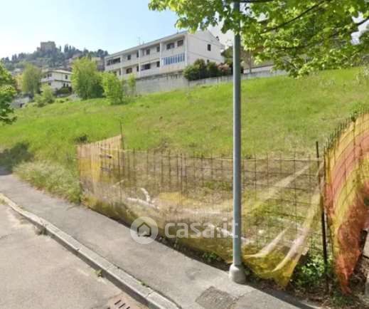 Terreno edificabile in residenziale in Via Emilio Alessandrini