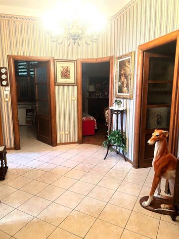 Appartamento in residenziale in Via Adua 13