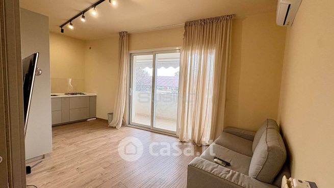 Appartamento in residenziale in Via Augusto Von Platen 42