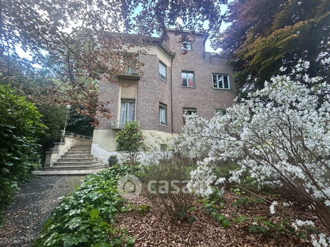 Appartamento in residenziale in Corso Luigi Kossuth 8