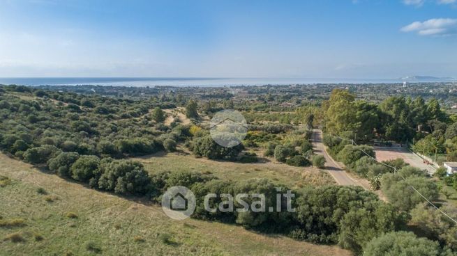 Terreno agricolo in commerciale in Via fra Ponti