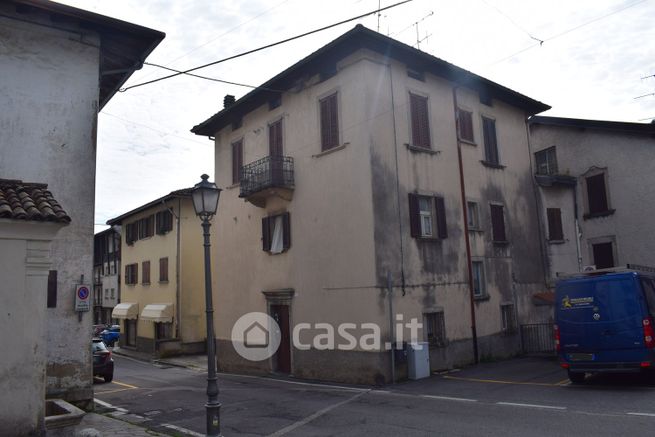 Appartamento in residenziale in Via Palma il Vecchio