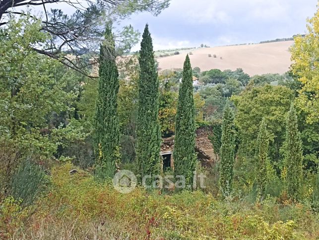 Rustico/casale in residenziale in Via Colle Della Mandola 82