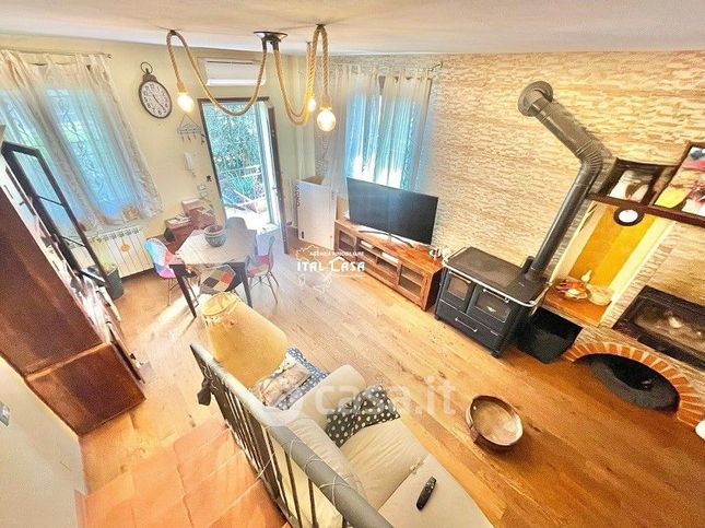 Villetta a schiera in residenziale in