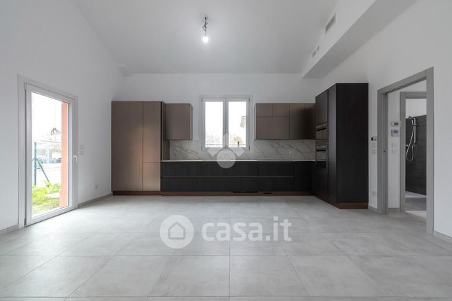 Casa indipendente in residenziale in Via del Terrapieno 13