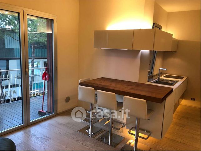 Appartamento in residenziale in Viale Corsica