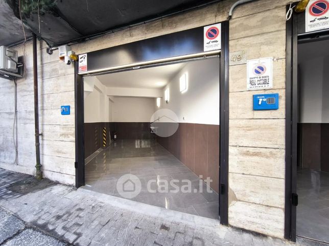 Box/posto auto in residenziale in Vico Acitillo