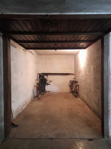 Box/posto auto in residenziale in Via Perin del Vaga 20