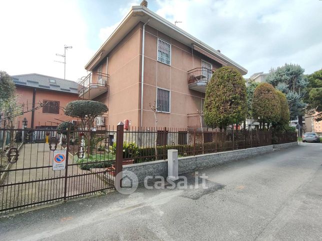 Casa bi/trifamiliare in residenziale in Via Monte Everest 23