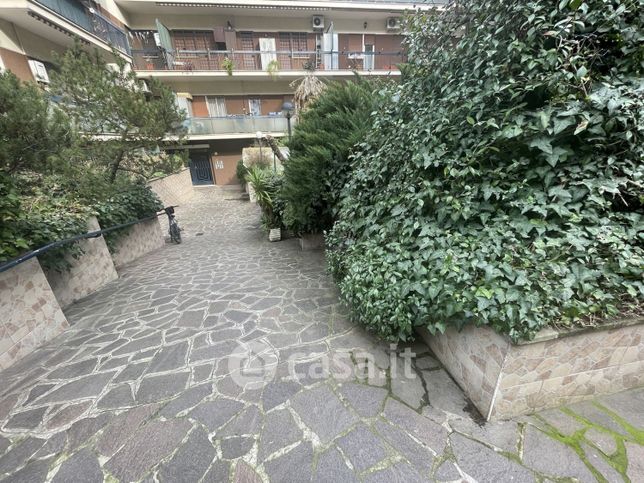 Appartamento in residenziale in Via Arnaldo Cervesato 21