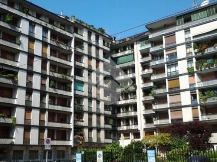 Appartamento in residenziale in Via Copernico 53