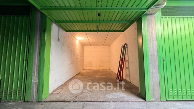 Garage/posto auto in residenziale in Via Fratelli Cervi 4