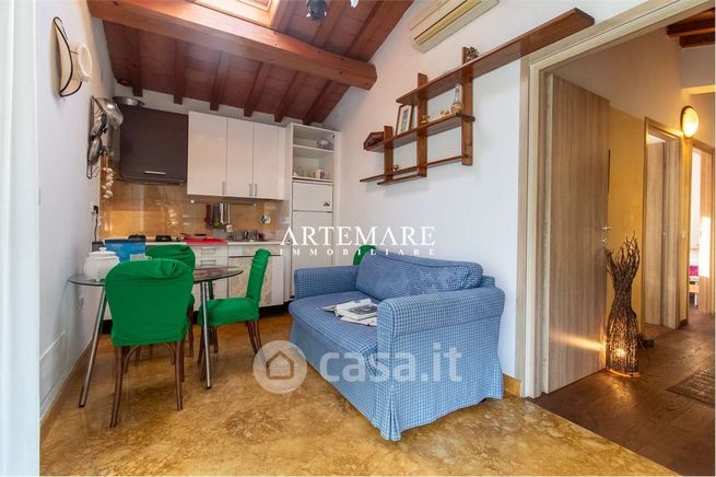 Casa indipendente in residenziale in Via dei Fabbri