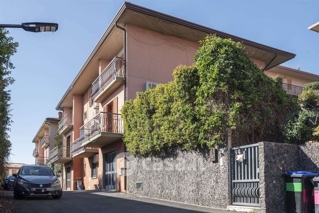 Casa bi/trifamiliare in residenziale in Via Tevere 120