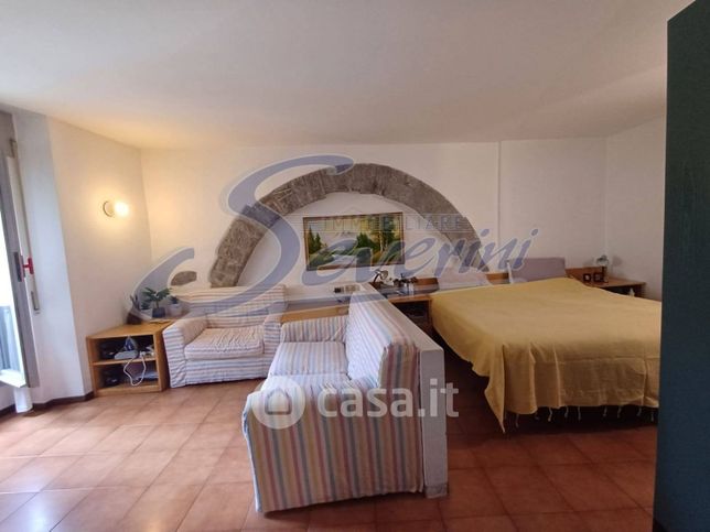 Appartamento in residenziale in Via Francesco Muralto 22