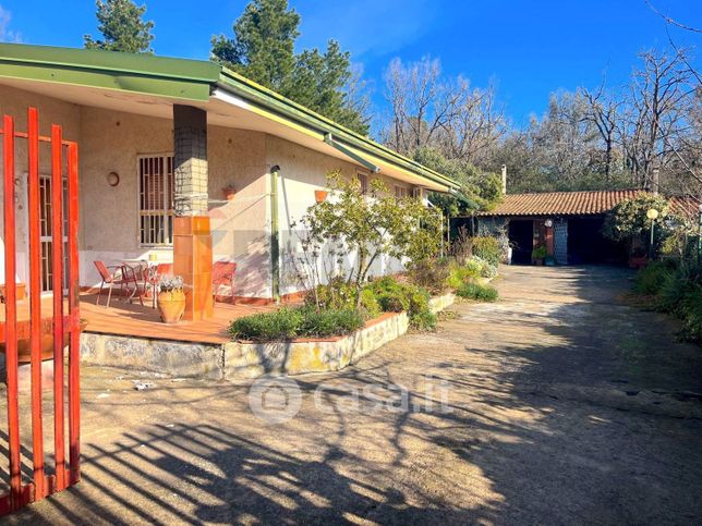 Villa in residenziale in Via Rosario Livatino 38