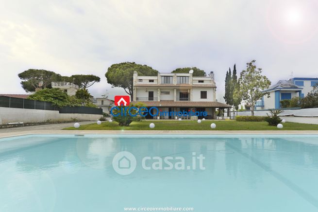 Villa in residenziale in Via Terracina