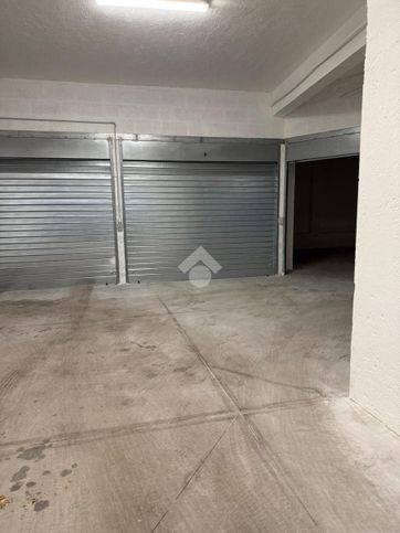 Box/posto auto in residenziale in Via Giuseppe Vasi 44