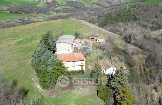 Casa indipendente in residenziale in 