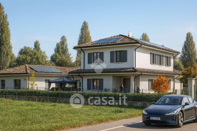 Appartamento in residenziale in Piazza Antonio Locatelli 7