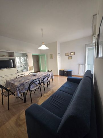 Appartamento in residenziale in Via del Mare 220