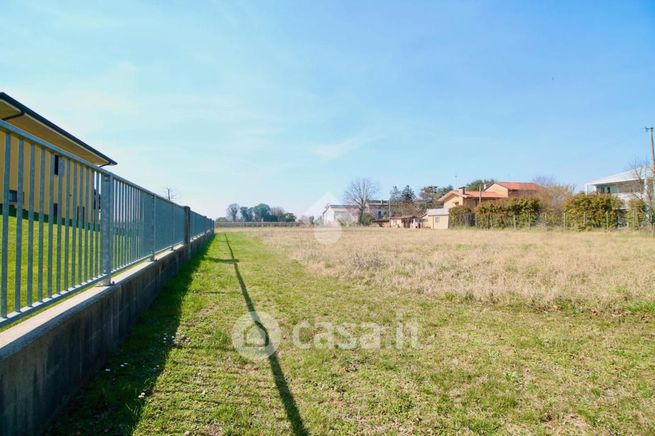 Terreno edificabile in residenziale in Via Montenero