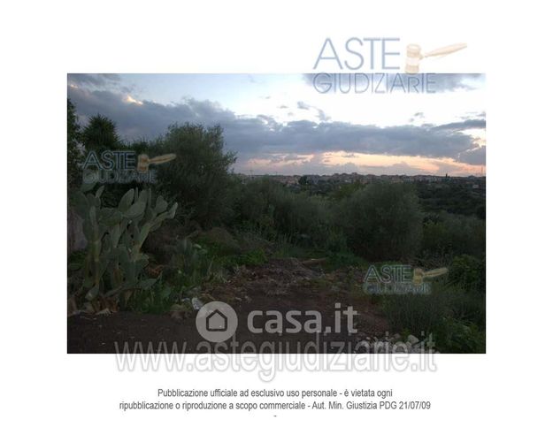 Terreno agricolo in commerciale in
