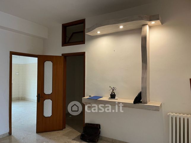 Appartamento in residenziale in Via Cesare Battisti 208