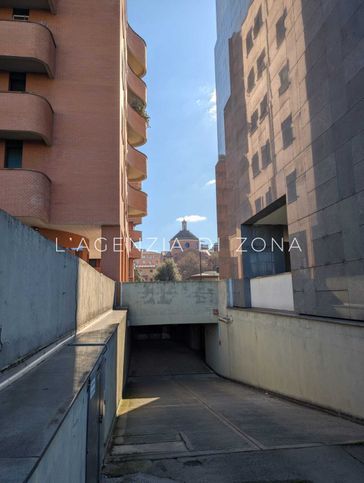 Box/posto auto in residenziale in Viale Angelo Masini