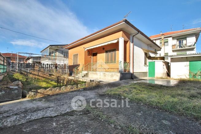 Casa indipendente in residenziale in Via Guglielmo del Monferrato 21