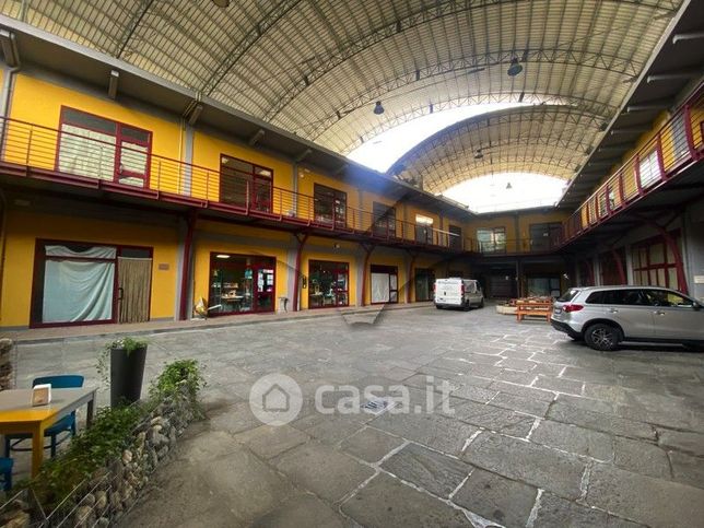 Capannone in commerciale in Via Roma 33
