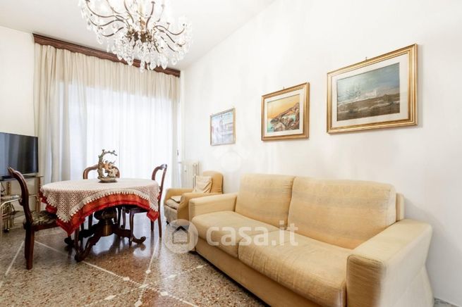 Appartamento in residenziale in Via Asinari di San Marzano 43