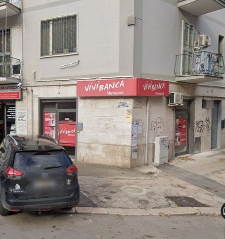 Attivitã /licenza (con o senza mura) in commerciale in Viale Cristoforo Colombo 31