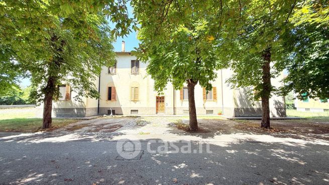 Appartamento in residenziale in Via Ernesto Cicchetti 7