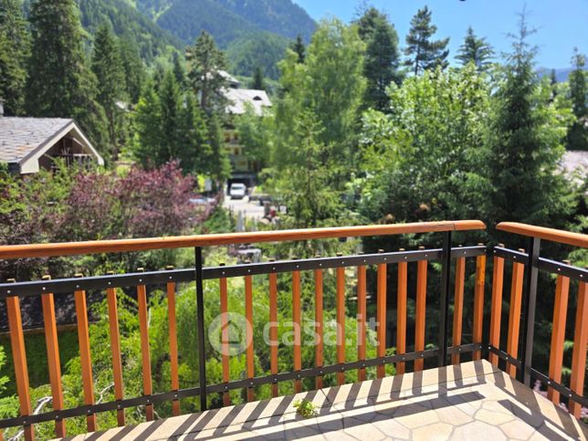 Appartamento in residenziale in Strada Statale 26 della Valle d'Aosta 26