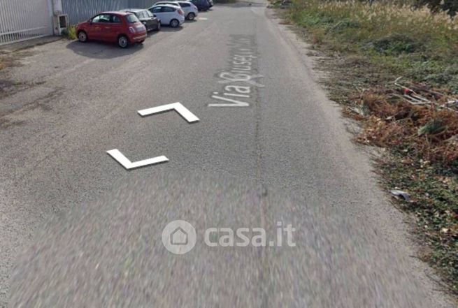 Capannone in commerciale in Via Giuseppe Laterza