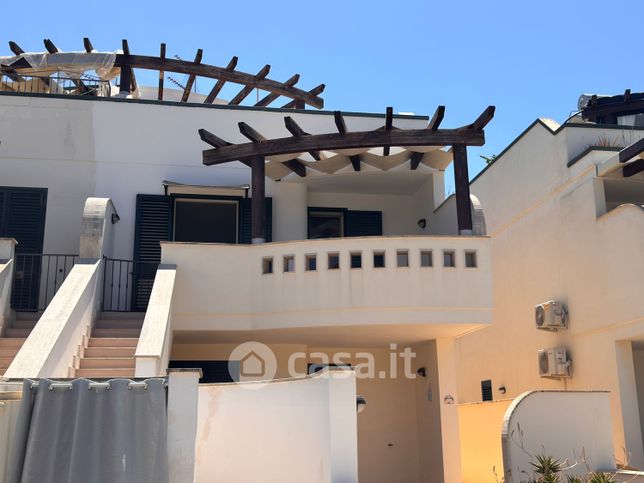 Appartamento in residenziale in Viale delle Rose