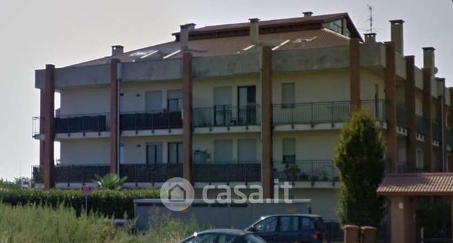 Appartamento in residenziale in Via Cadore 28