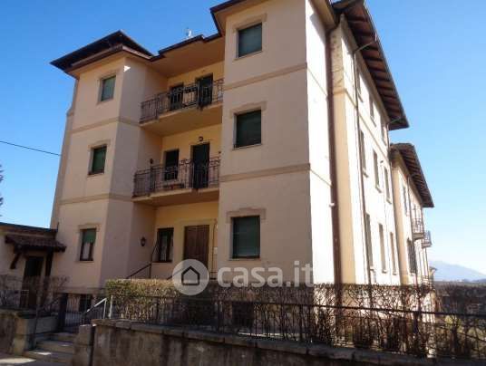 Appartamento in residenziale in Via Casari 2