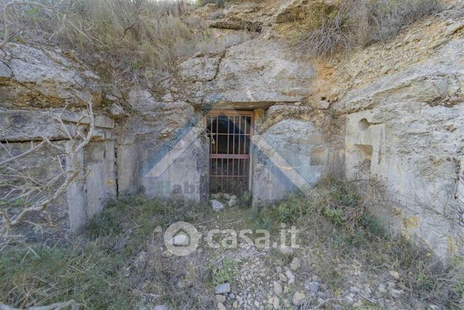 Terreno agricolo in commerciale in 