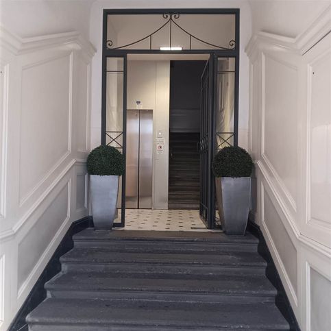 Ufficio in commerciale in 